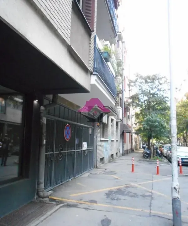 Izdavanje, parking/garaža, 17m², Poštanska Štedionica, Palilula Sve Podlokacije