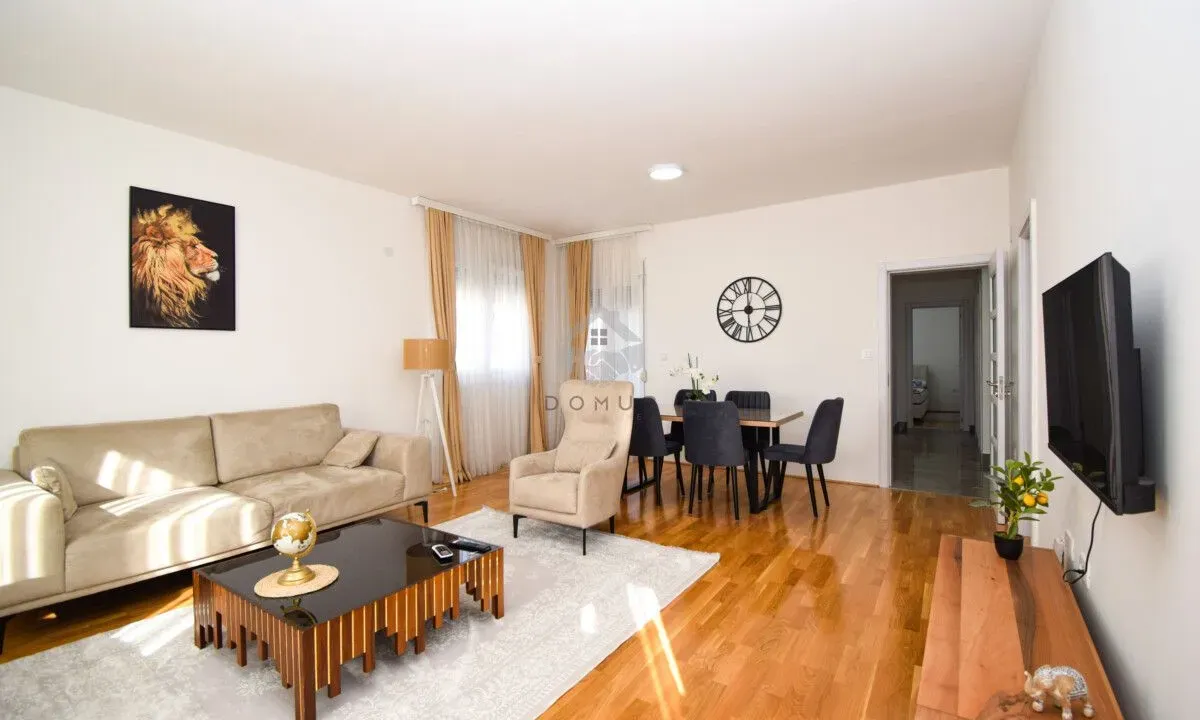 Izdavanje, trosoban stan, 95m², Dalmatinska ulica, Podgorica