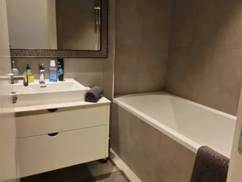 Sale, three bedroom apartment, 83m², Beograd Na Vodi, Beograd - image 9