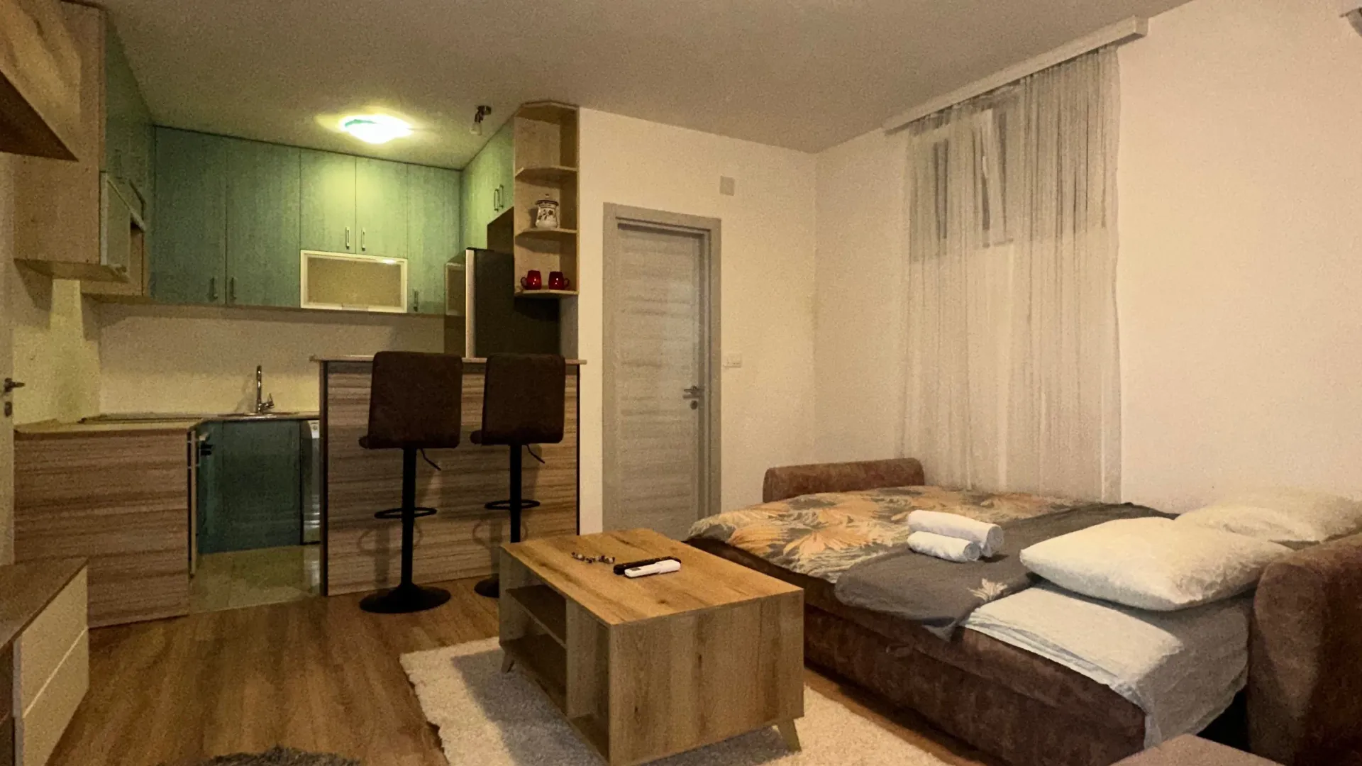 Stan-na-dan, stan, 30m², Central Point, Podgorica