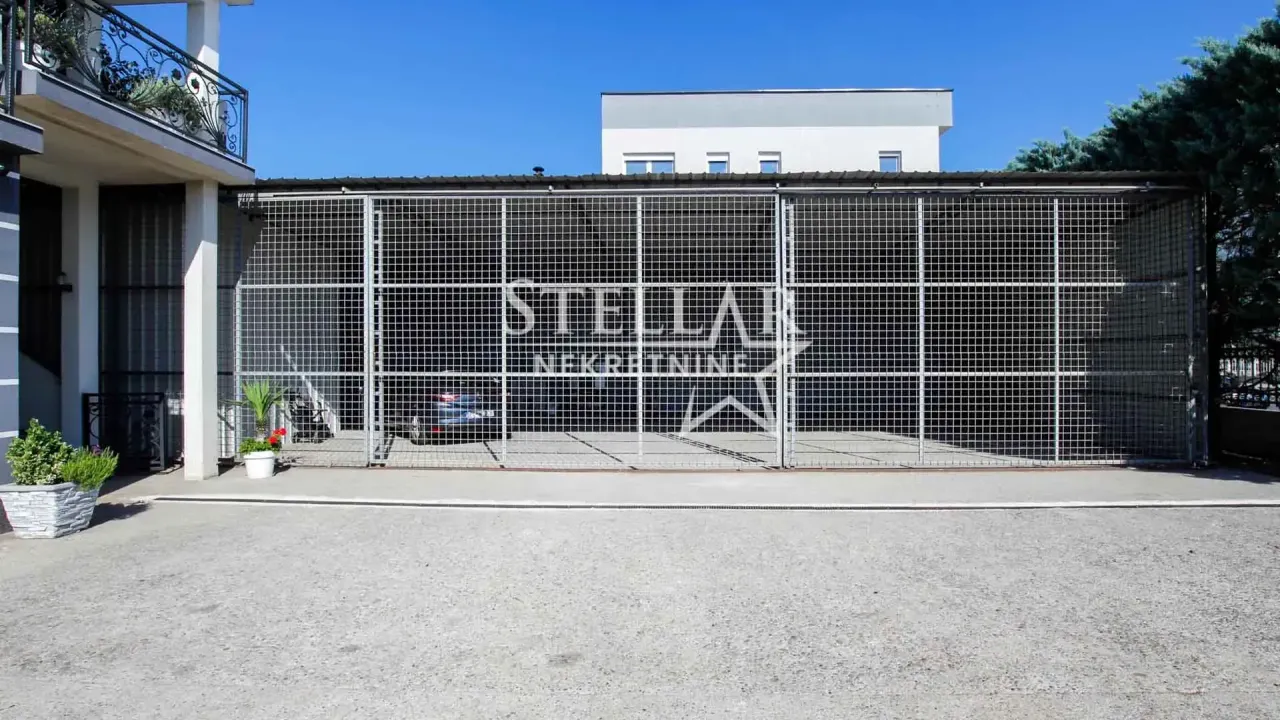 Rent, office space, 110m², Stari Aerodrom, Podgorica