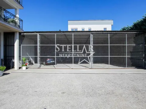 Rent, office space, 110m², Stari Aerodrom, Podgorica - image 1