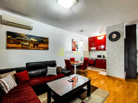 Izdavanje, jednosoban stan, 62m², City Kvart, Podgorica - image 13