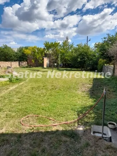 Prodaja, kuća, 230m², Sremska Mitrovica, Srbija