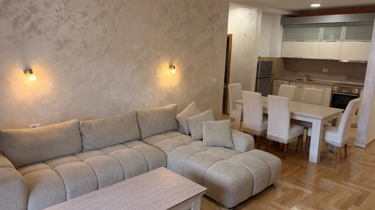 Rent, one bedroom apartment, 84m², Bonići, Tivat