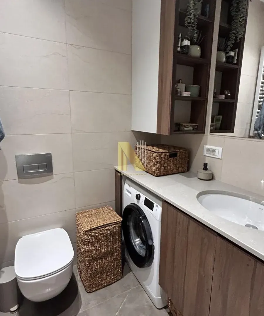 Prodaja, trosoban stan, 67m², Adamovićevo Naselje, Novi Sad Sve Podlokacije