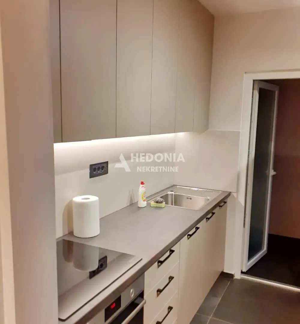 Rent, two bedroom apartment, 66m², Novi Beograd Sve Podlokacije, Beograd