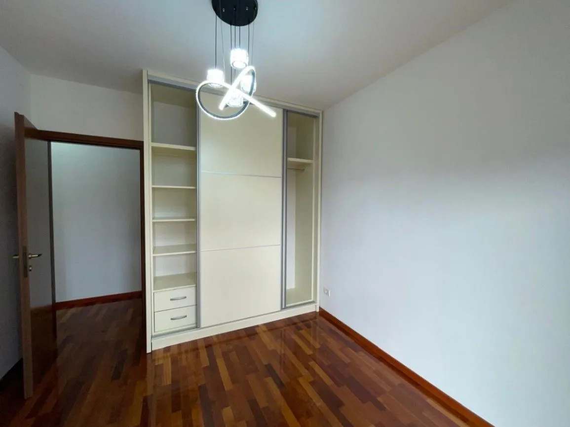 Izdavanje, dvosoban stan, 76m², City Kvart, Podgorica