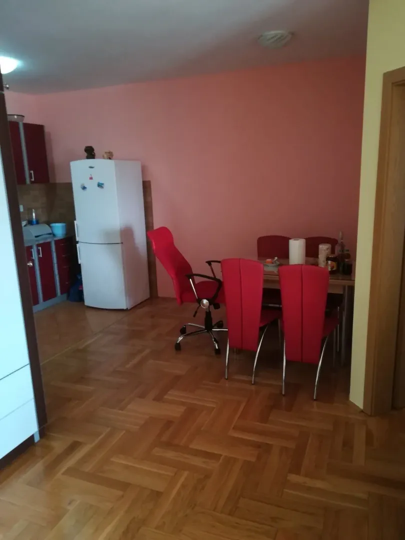 Rent, two bedroom apartment, 47m², 1 maj, Podgorica