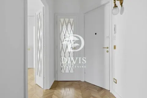 Prodaja, trosoban stan, 132m², Cvetni Trg, Vračar Sve Podlokacije - image 4