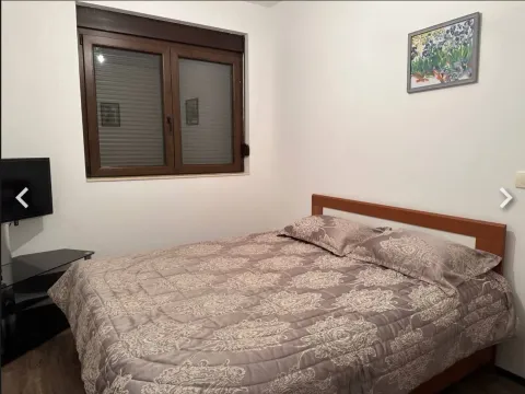 Rent, two bedroom apartment, 60m², Tre Canne, Budva - image 6