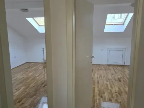 Prodaja, četvorosoban stan, 96m², Bulevar Evrope, Novi Sad Sve Podlokacije - image 6