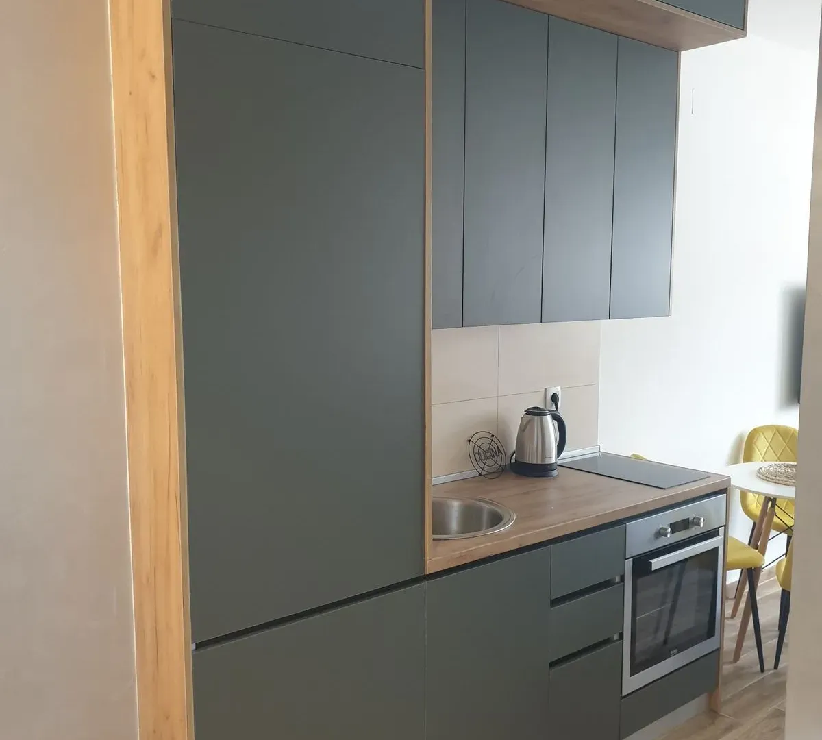 Izdavanje, jednosoban stan, 28m², Budva, Crna Gora