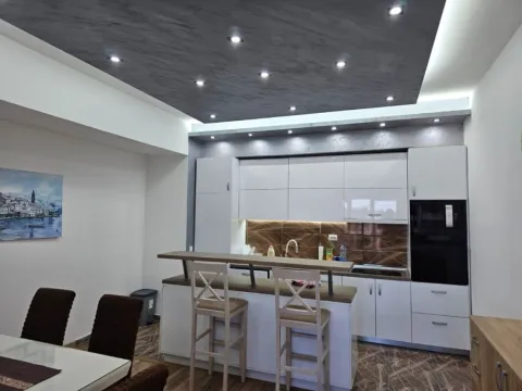 Prodaja, dvosoban stan, 95m², Polje, Bar - image 2