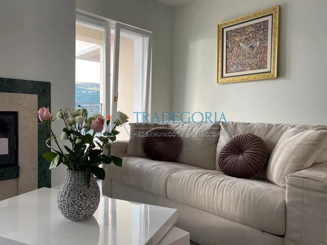 Prodaja, dvosoban stan, 151m², Đenovići, Herceg Novi