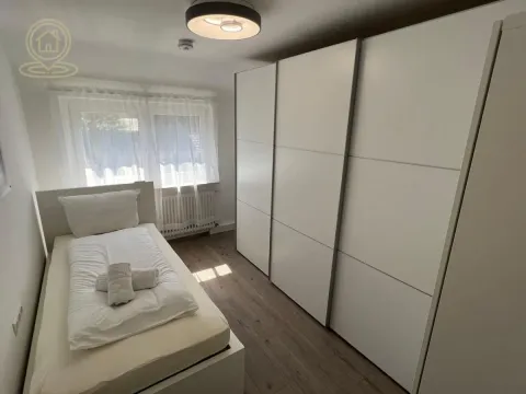 Izdavanje, trosoban stan, 58m², Centar, Kragujevac - image 9