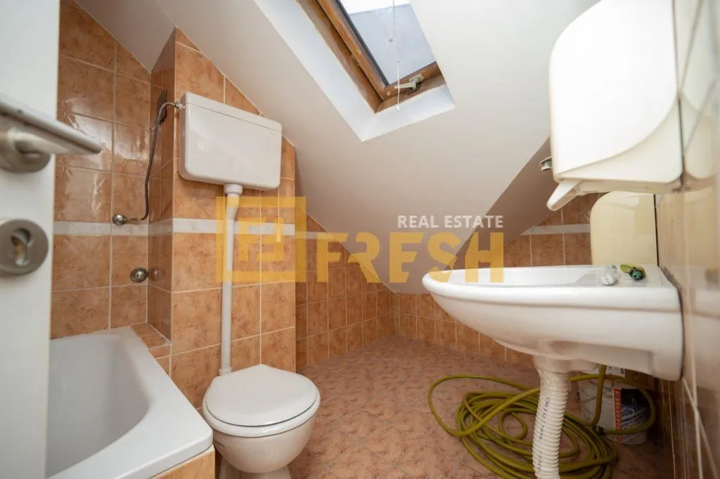 Rent, office space, 1000m², Centar, Podgorica