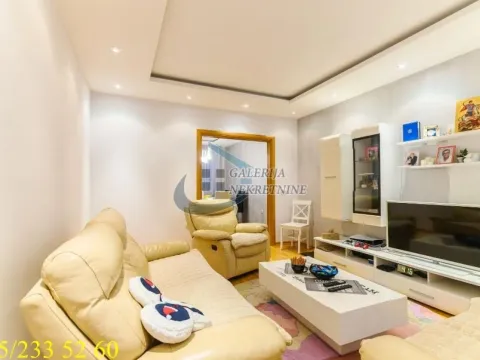 Prodaja, trosoban stan, 92m², Vidikovački venac, Rakovica - image 3