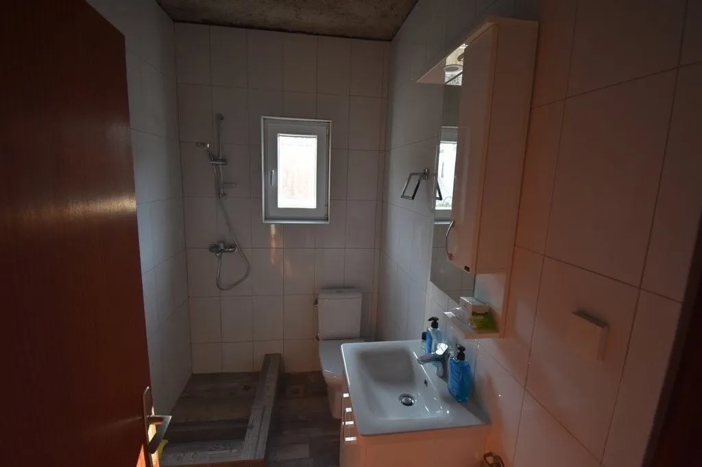 Prodaja, kuća, 210m², Krašići, Tivat