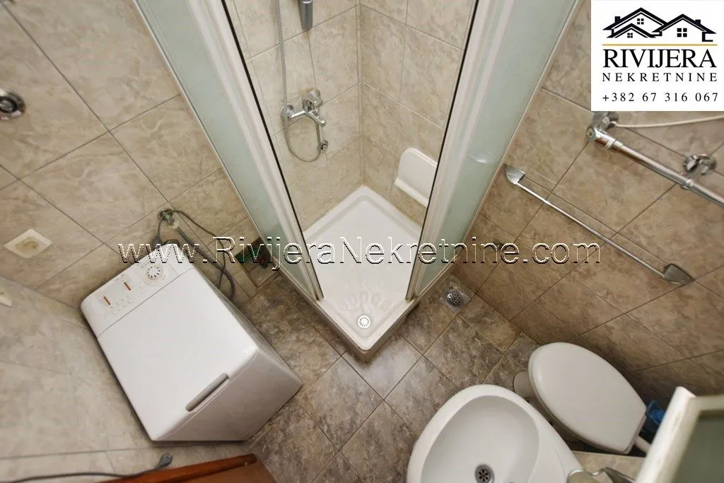 Prodaja, dvosoban stan, 70m², Đenovići, Herceg Novi