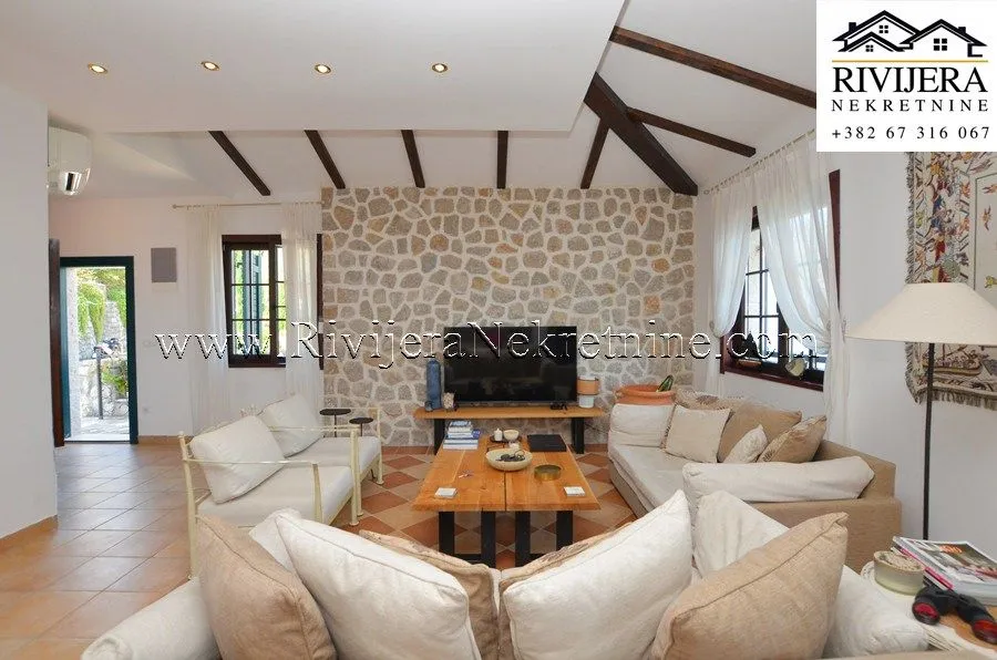 Prodaja, dvosoban stan, 101m², Kostanjica, Kotor