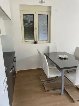 Izdavanje, jednosoban stan, 60m², Pržno, Budva - image 6