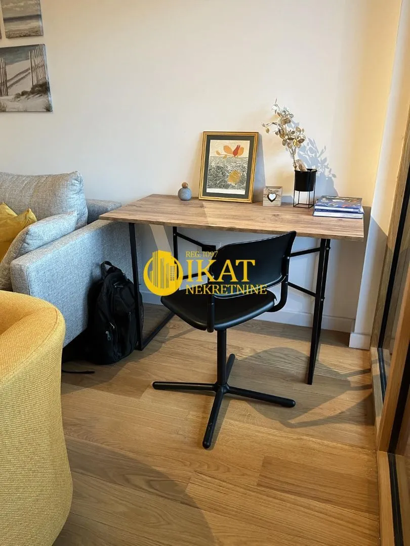 Izdavanje, dvosoban stan, 64m², Zemun Gornji Grad, Zemun Sve Podlokacije