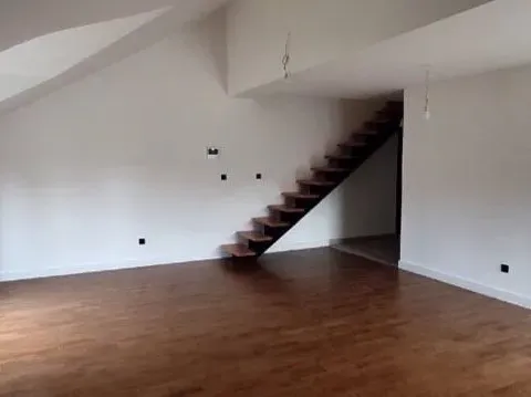 Sale, two bedroom apartment, 100m², Cetinje, Crna Gora - image 9