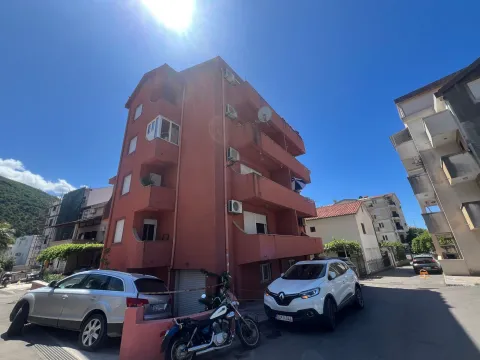 Sale, one bedroom apartment, 42m², Velji Vinogradi, Budva - image 2