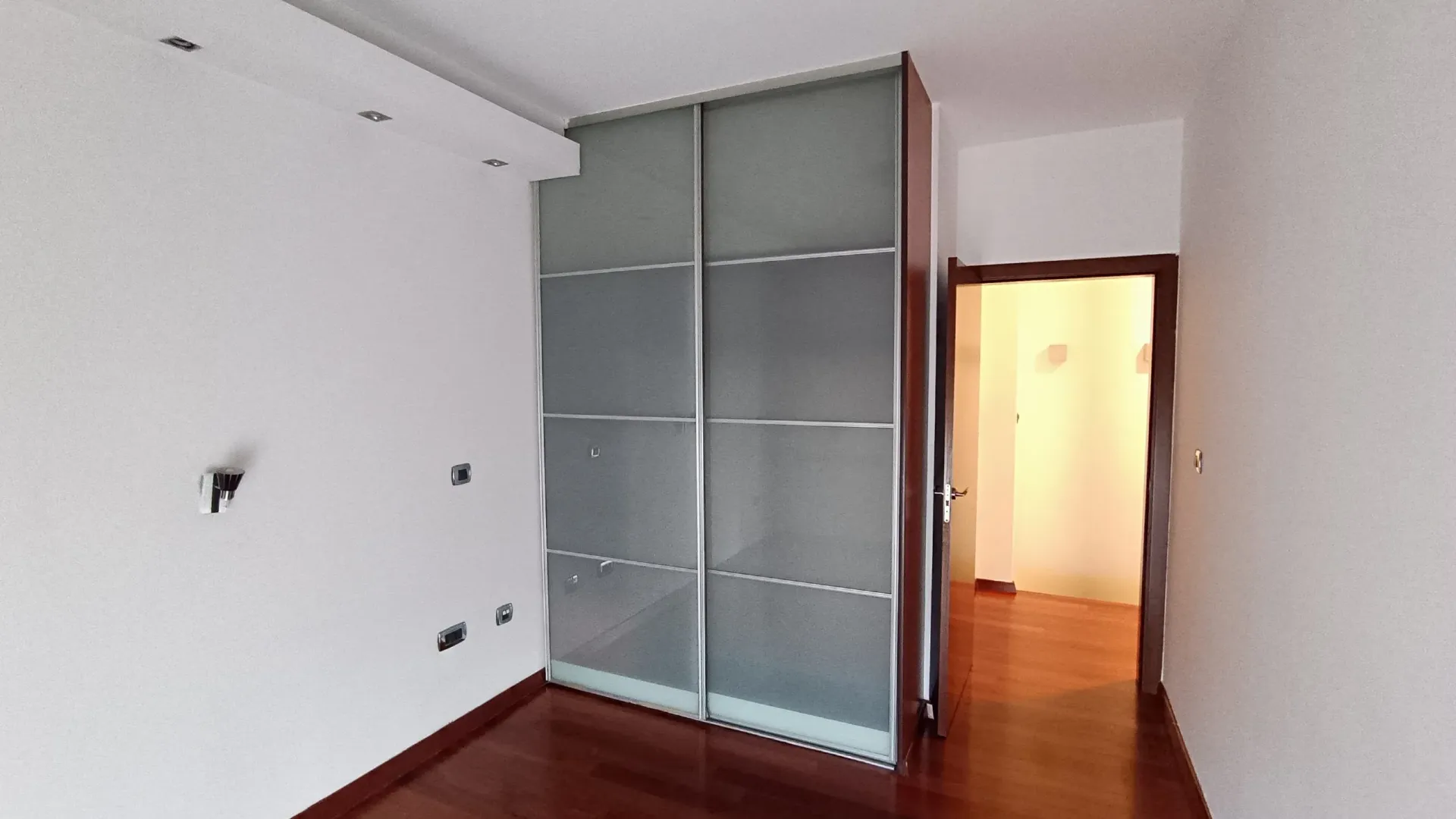 Prodaja, dvosoban stan, 94m², Preko Morače, Podgorica