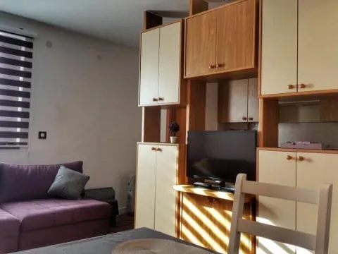 Sale, two bedroom apartment, 46m², Kopaonik, Srbija - image 2