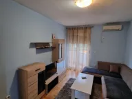 Izdavanje, jednosoban stan, 40m², Stari Aerodrom, Podgorica - image 1