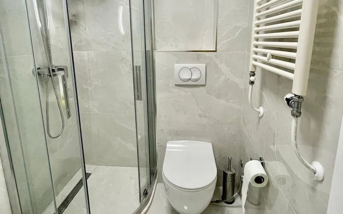 Prodaja, četvorosoban stan, 170m², Dobra Voda, Jagodina