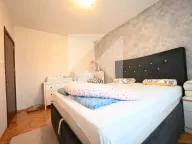 Sale, house, 200m², Zelenika, Podgorica - image 10