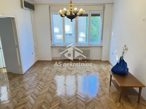 Izdavanje, trosoban stan, 66m², Stari Grad, Beograd - image 5