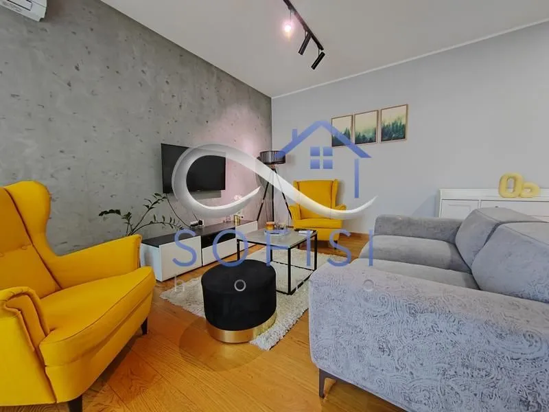 Prodaja, jednosoban stan, 48m², Centar, Novi Sad