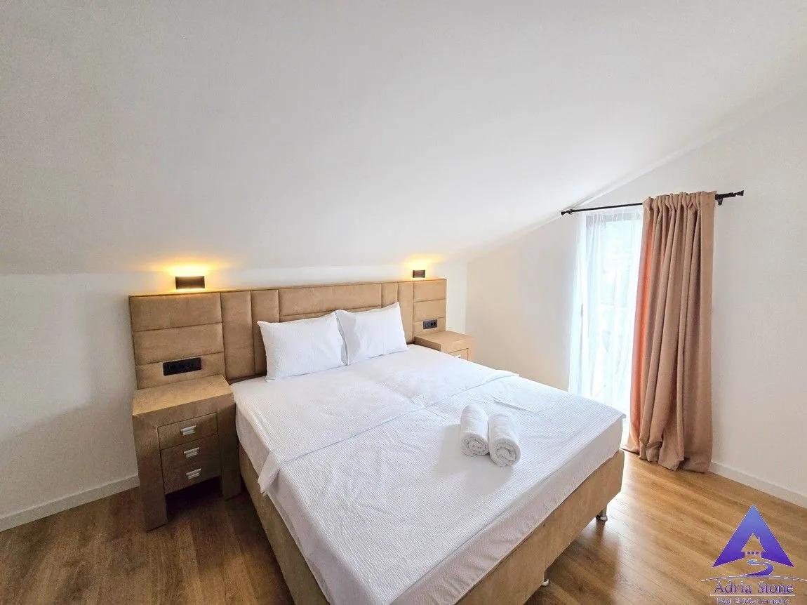 Rent, hospitality venue, 440m², Adok, Budva