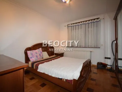 Prodaja, kuća, 300m², Sremčica, Beograd - image 10
