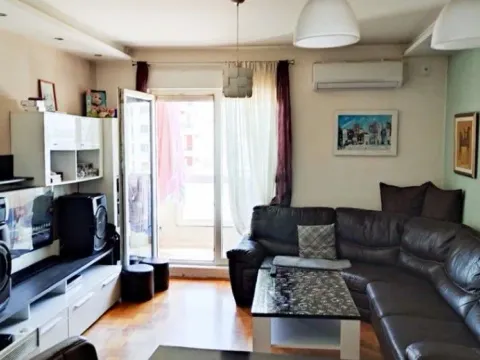 Prodaja, jednosoban stan, 49m², Stari Aerodrom, Podgorica