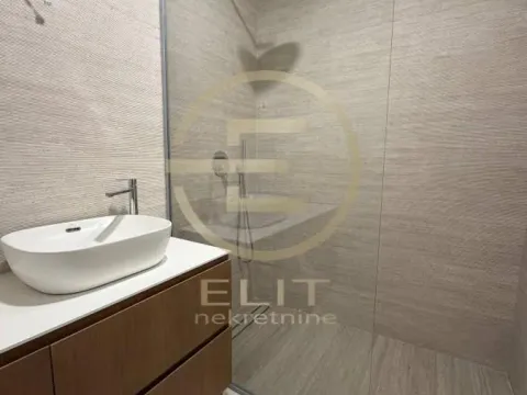 Prodaja, stan, 120m², Stari grad, Novi Sad - image 18