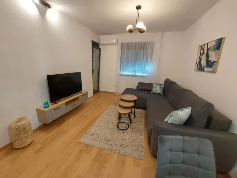 Rent, one bedroom apartment, 47m², City Kvart, Podgorica - image 2