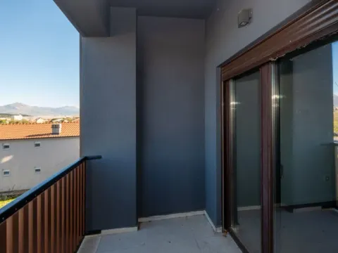 Sale, three bedroom apartment, 90m², Gornja Gorica, Podgorica - image 5