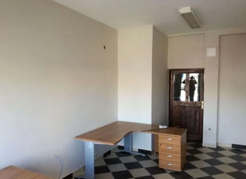 Rent, office space, 120m², Krnjaca, Palilula Sve Podlokacije