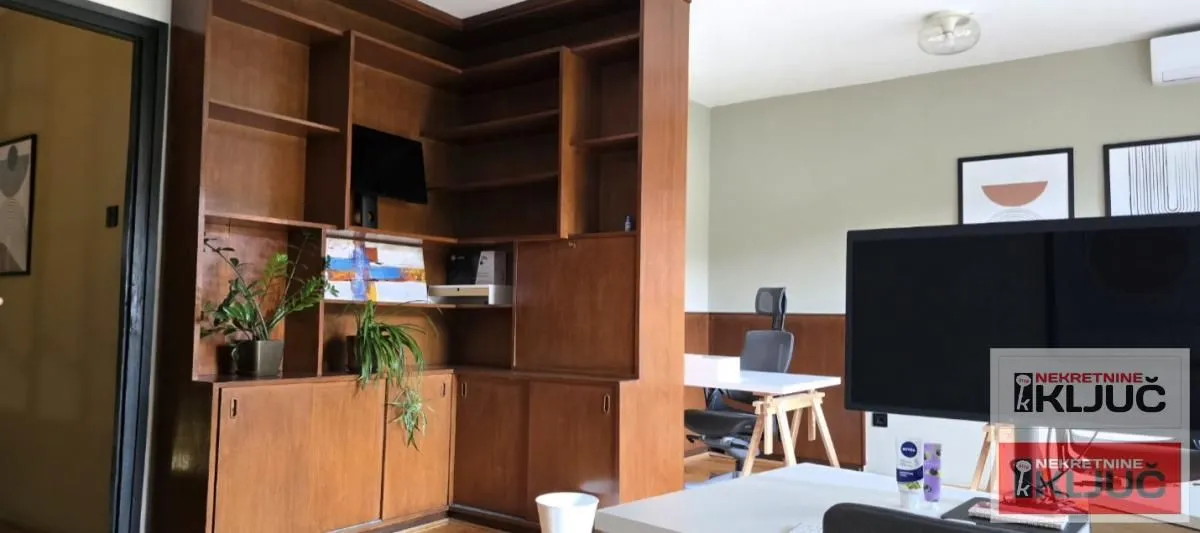 Rent, office space, 300m², Spens, Novi Sad Sve Podlokacije