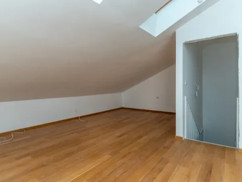 Izdavanje, stan, 173m², Zabjelo, Podgorica - image 5