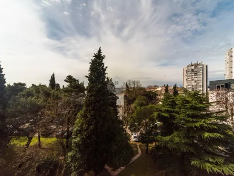 Rent, one bedroom apartment, 38m², Preko Morače, Podgorica - image 10