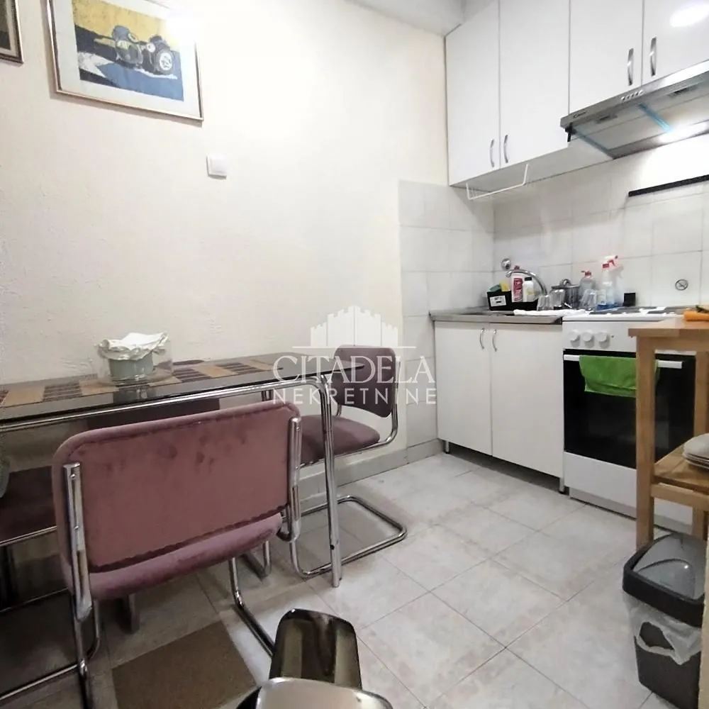 Rent, two bedroom apartment, 50m², Čukarica, Beograd