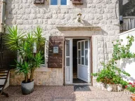 Sale, three bedroom apartment, 80m², Prčanj, Kotor - image 4