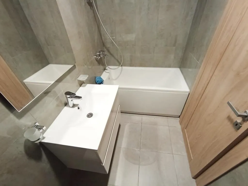 Izdavanje, dvosoban stan, 70m², Master Kvart, Podgorica