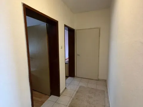 Rent, two bedroom apartment, 90m², Stari Aerodrom, Podgorica - image 13